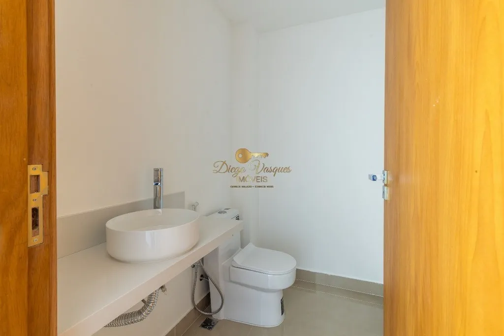 Imagem Casa em Condomínio para Venda em Teresópolis / RJ no bairro Tijuca