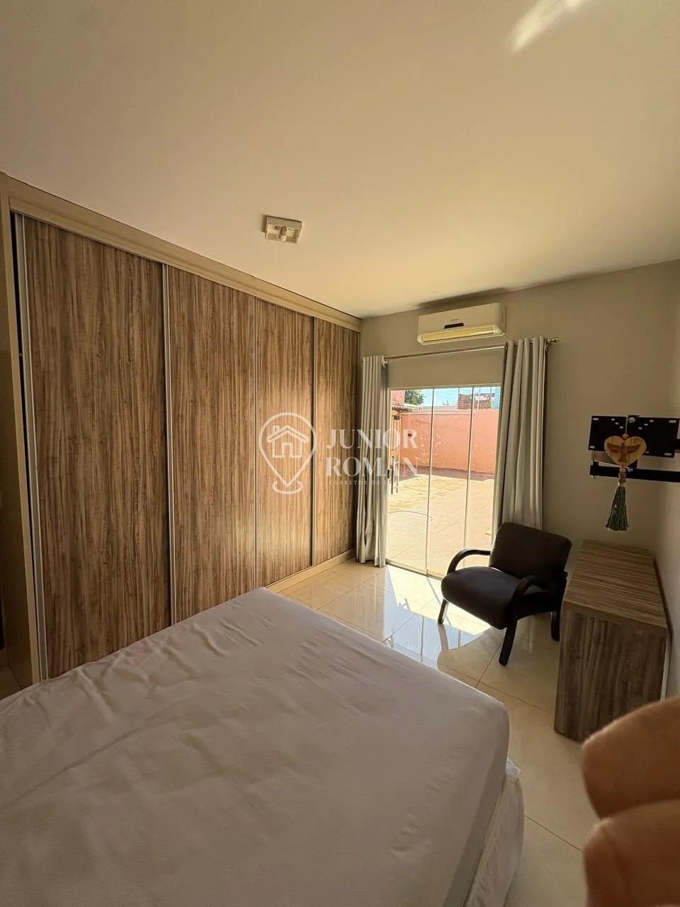 Imagem CASA MOBILIADA l 3 DORM l PISCINA l ÁREA GOURMET - JD DAS ACÁCIAS | LUÍS EDUARDO MAGALHÃES/BA
