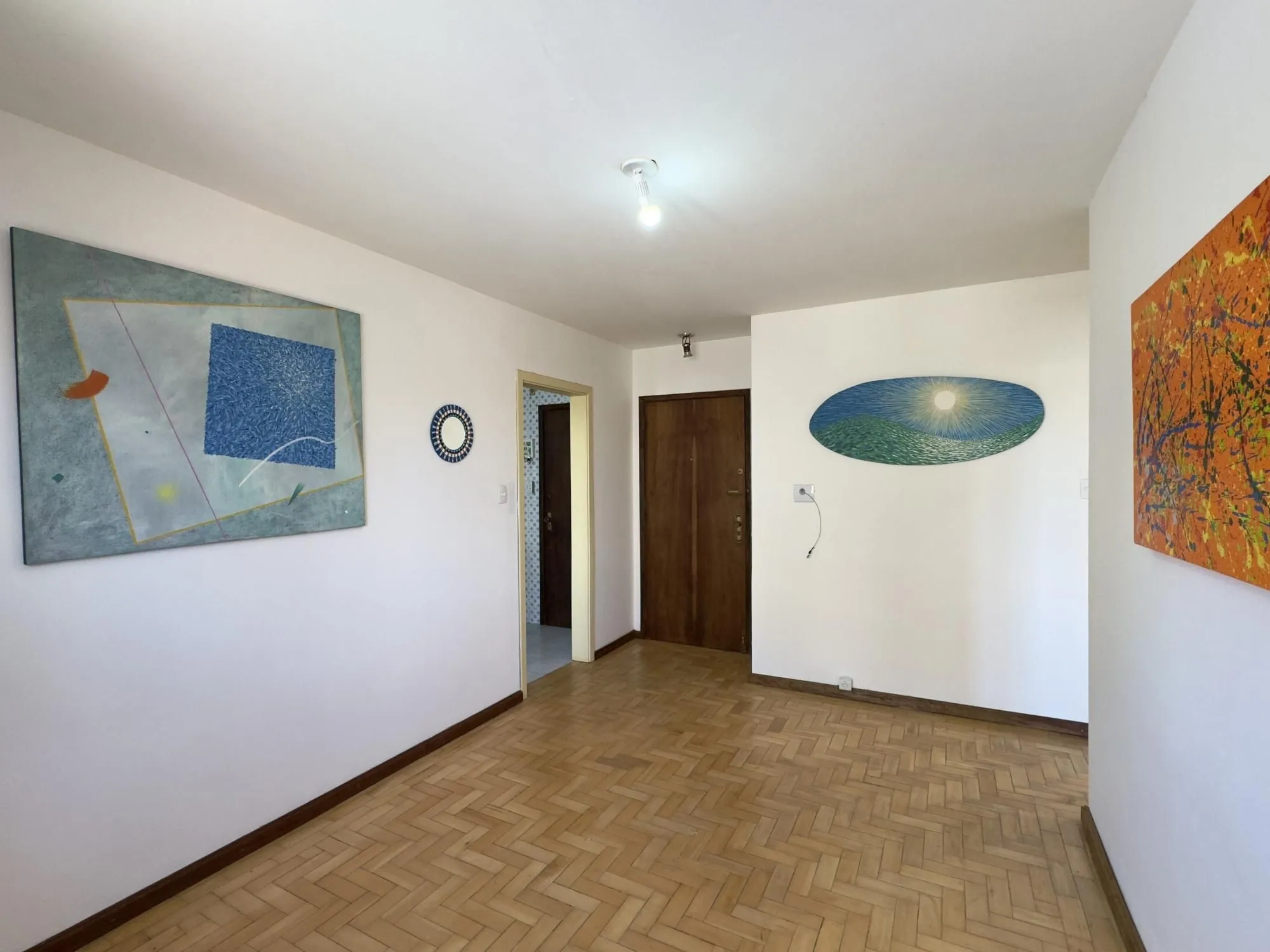 Imagem Apartamento amplo de 2 dormitório ao lado do Mãe de Deus e próximo da Orla