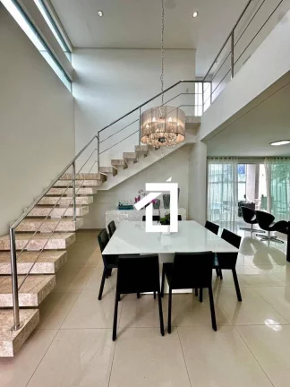 Imagem Casa | Condominio Fechado | 4 Suítes com Piscina Privativa | 352m2