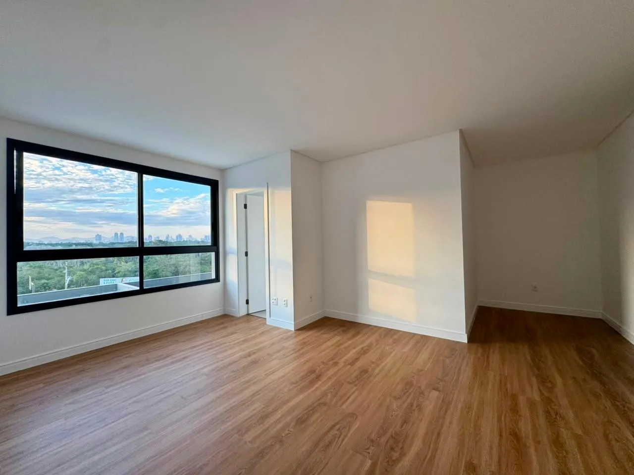 Imagem Apartamento à venda com 156.19m2 por R$ 2.597.000,00
