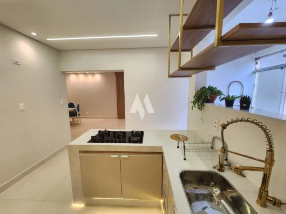 Imagem Apartamento com garagem fechada na Ponta da praia!