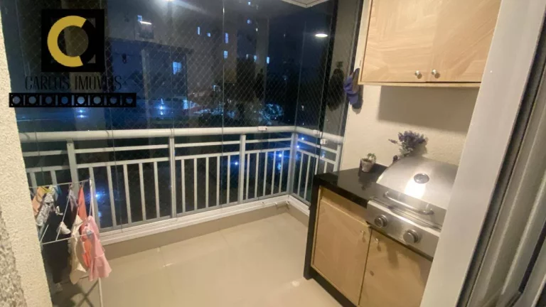 Imagem Apartamento de 3 dorm. com sacada em vidros e rico em armários planejados