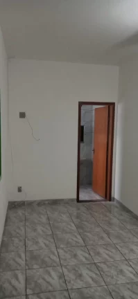 Imagem Casa no vista alegre, 4 quartos, quintal muito grande!!