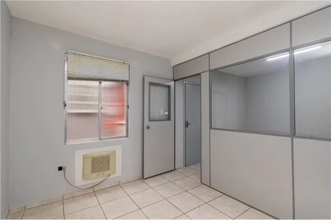 Imagem Edifício Comercial para venda no bairro Santa Maria Goretti em Porto Alegre