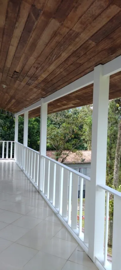 Imagem Casa em Condomínio para Venda em Guapimirim / RJ no bairro Centro