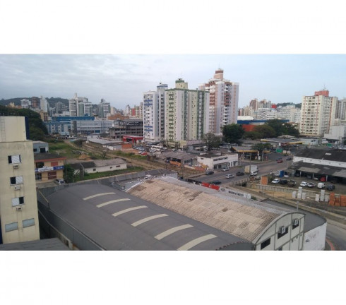 Imagem Apartamento com 2 Quartos à Venda, 60 m² em Operária Nova - Criciúma