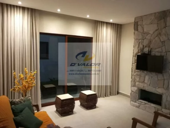 Imagem Vendo Casa, Porteira Fechada, em Condomínio Fechado com 300m², 5 quartos, s/ 2 suítes e 4 vagas