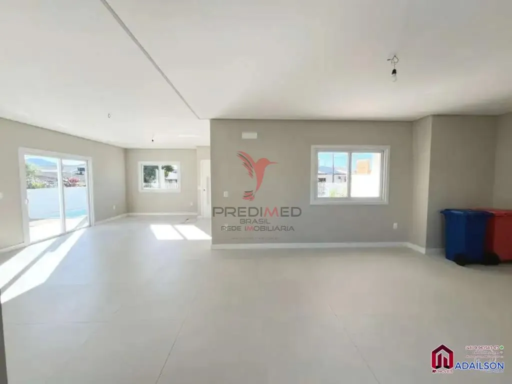Imagem *Casa com 3 Dormitórios à venda,199 m² por R$ 1.850.000 - Daniela - Florianópolis/SCBrasil