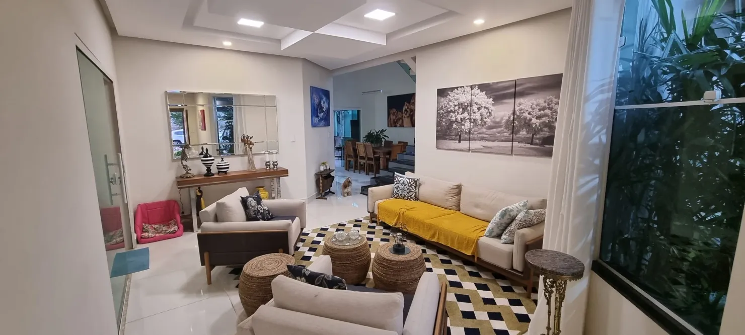 Imagem Magnífica Casa no Condomínio Reserva dos Lagos: Espaços Amplos, Acabamentos de Alto Padrão e Vista Única