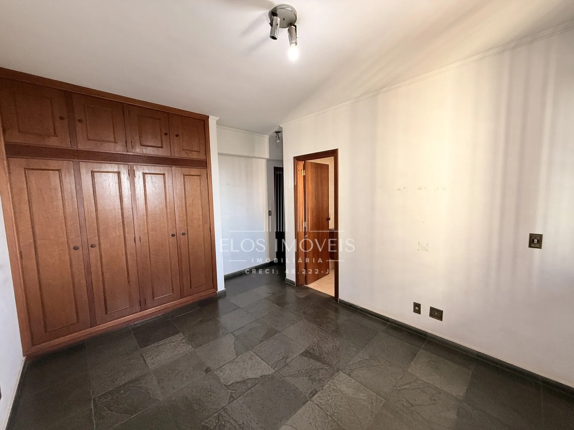 Imagem Apartamento de 5 quartos, 293m² no bairro Centro, em Limeira