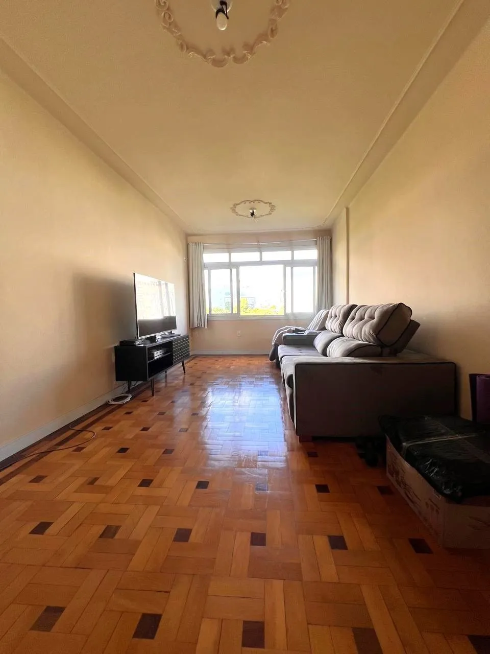 Imagem Apartamento 3 dormitórios em Frente a Faculdade de Odonto e Hosp. Clínicas