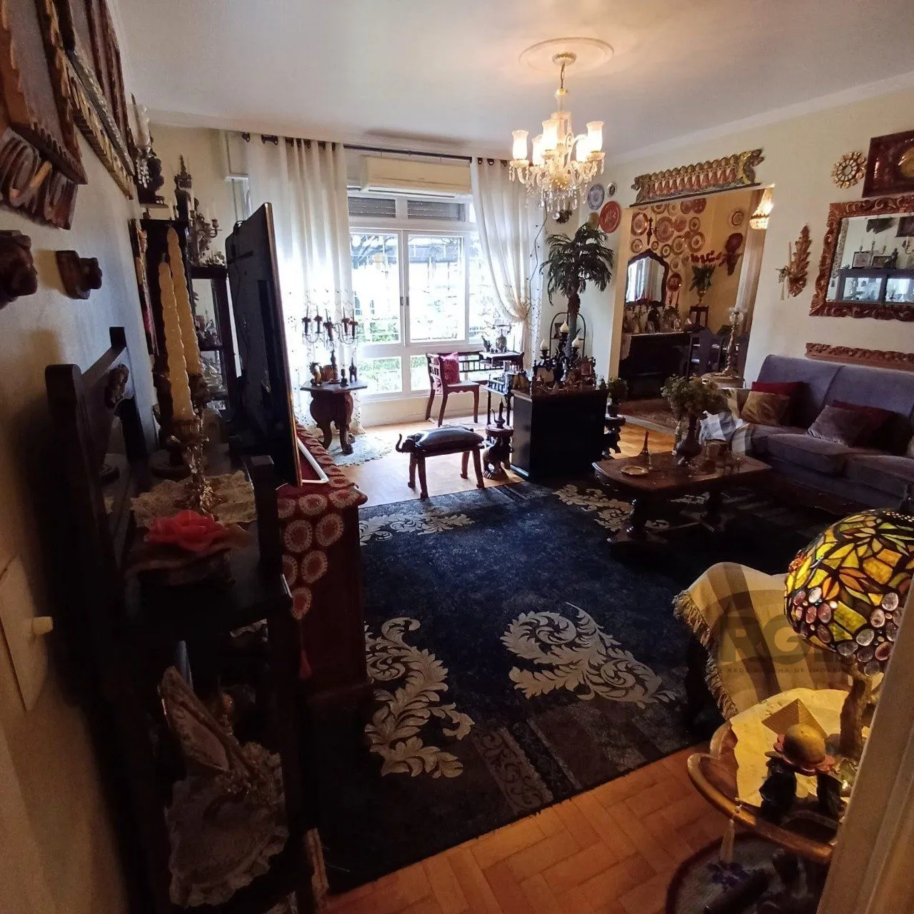 Imagem Apartamento de 3 quartos, localizado no bairro Petrópolis em Porto Alegre/RS.