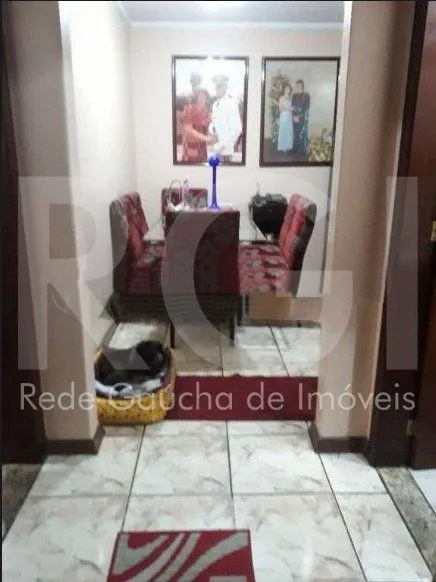 Imagem Casa para Venda - 149.47m², 3 dormitórios, sendo 1 suites, 1 vaga - Cavalhada