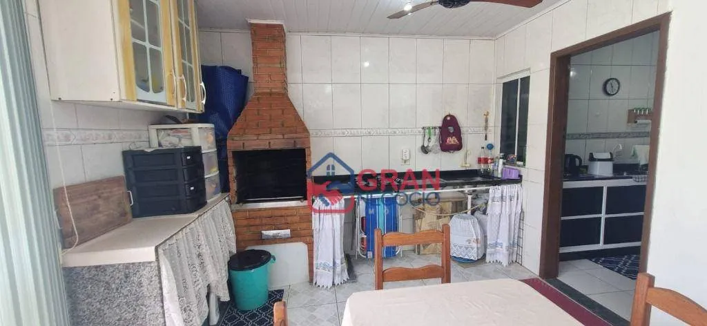 Imagem Casa em Matinhos - Com piscina - 50m da praia