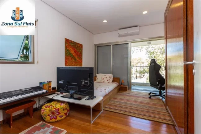 Imagem Casa Alto Padrão à Venda Na Granja Julieta Com 4 Dormitórios Sendo 2 Suítes e 2 Vagas - Piscina e Área Gourmet