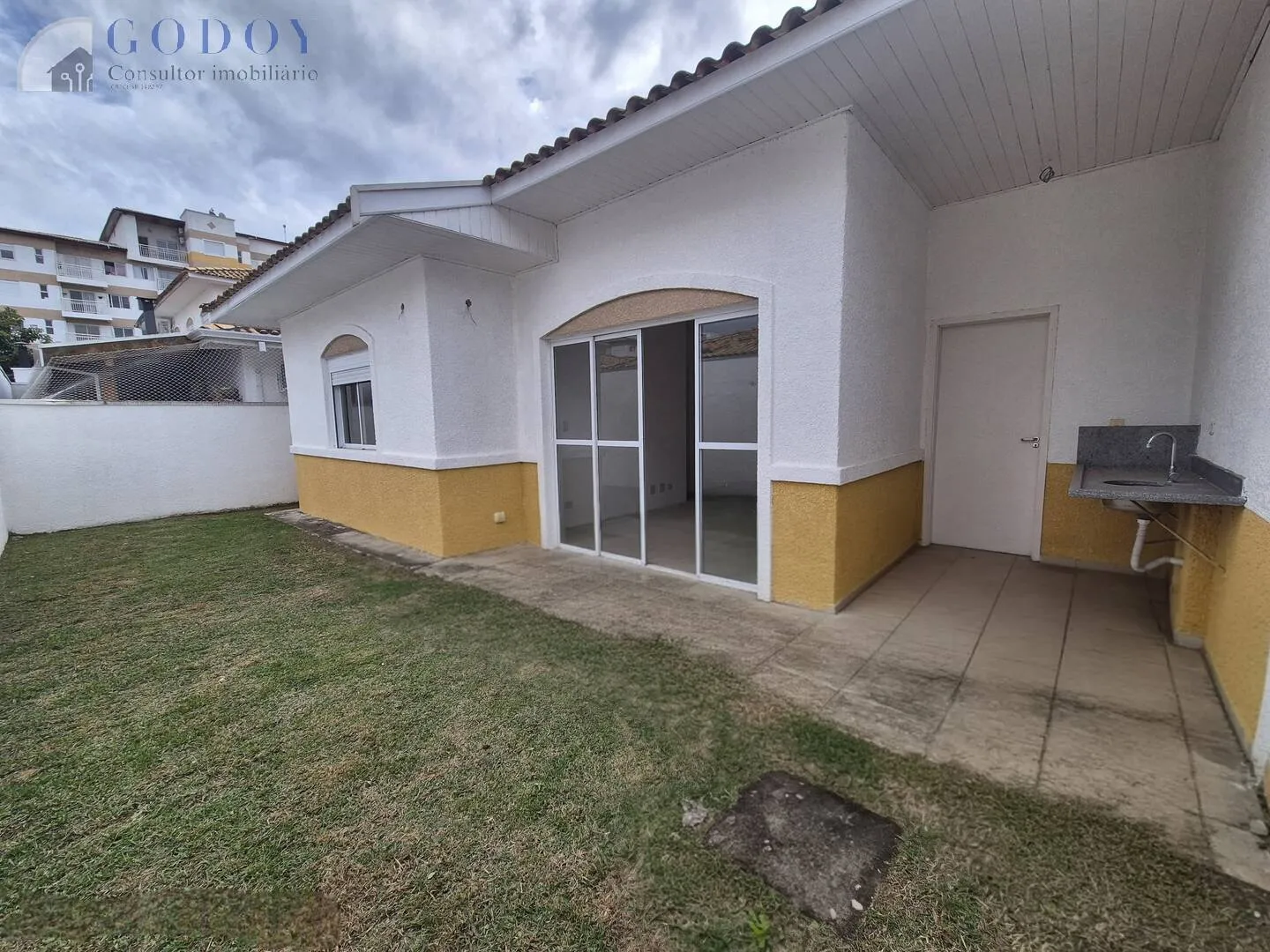 Imagem Linda casa à venda no Condomínio Reserva Anauá, em Pindamonhangaba - SP