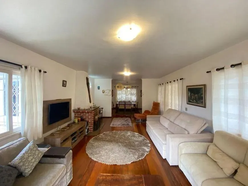 Imagem Casa para Venda em Teresópolis / RJ no bairro Cascata dos Amores