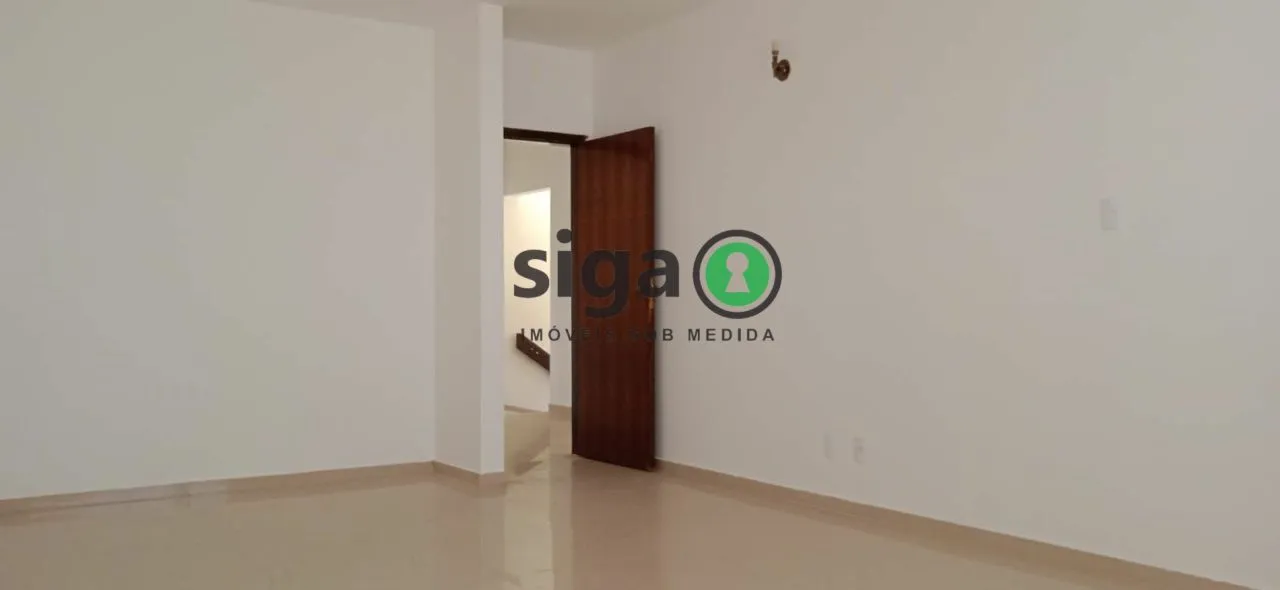 Imagem Casa com 3 dormitórios 5 vagas a venda em Pinheiros
