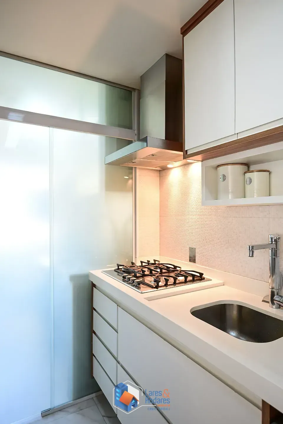 Imagem Apartamento para venda em Moema com 2 quartos, sendo 1 suíte, 72m²