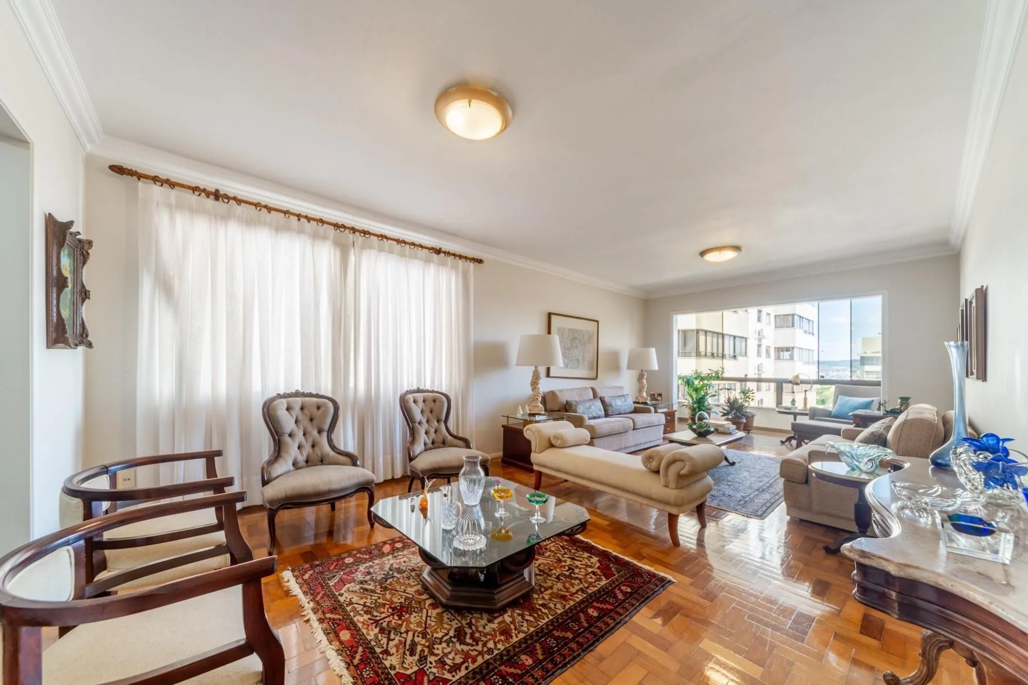 Imagem Cobertura com 206m², 3 dorm, Petrópolis e 2 vagas