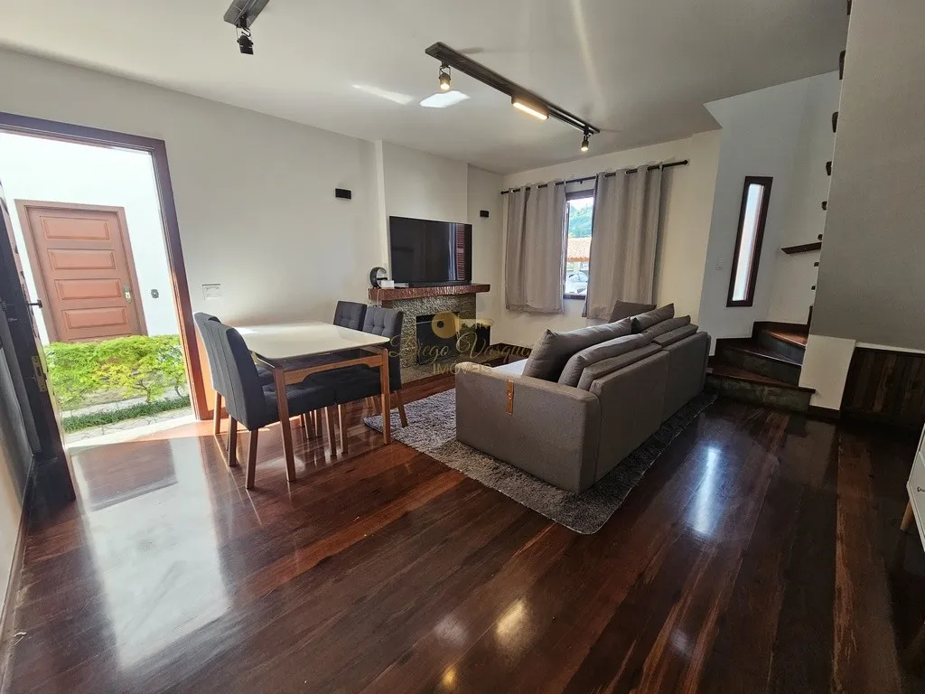 Imagem Casa em Condomínio para Venda em Teresópolis / RJ no bairro Bom Retiro