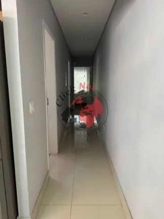 Imagem Sobrado para Venda no bairro Vila Lusitânia em São Bernardo do Campo, 3 dormitórios (sendo 2 suítes), 4 vagas, 258m²