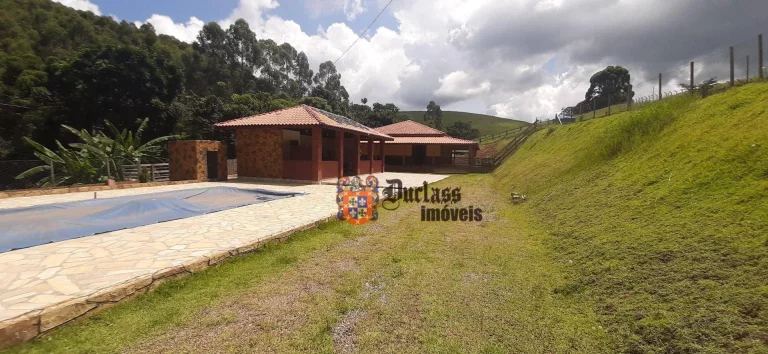 Imagem Chácara com 3 dormitórios à venda, 8000 m² por R$ 680.000,00 - Pinhal Grande - Toledo/MG