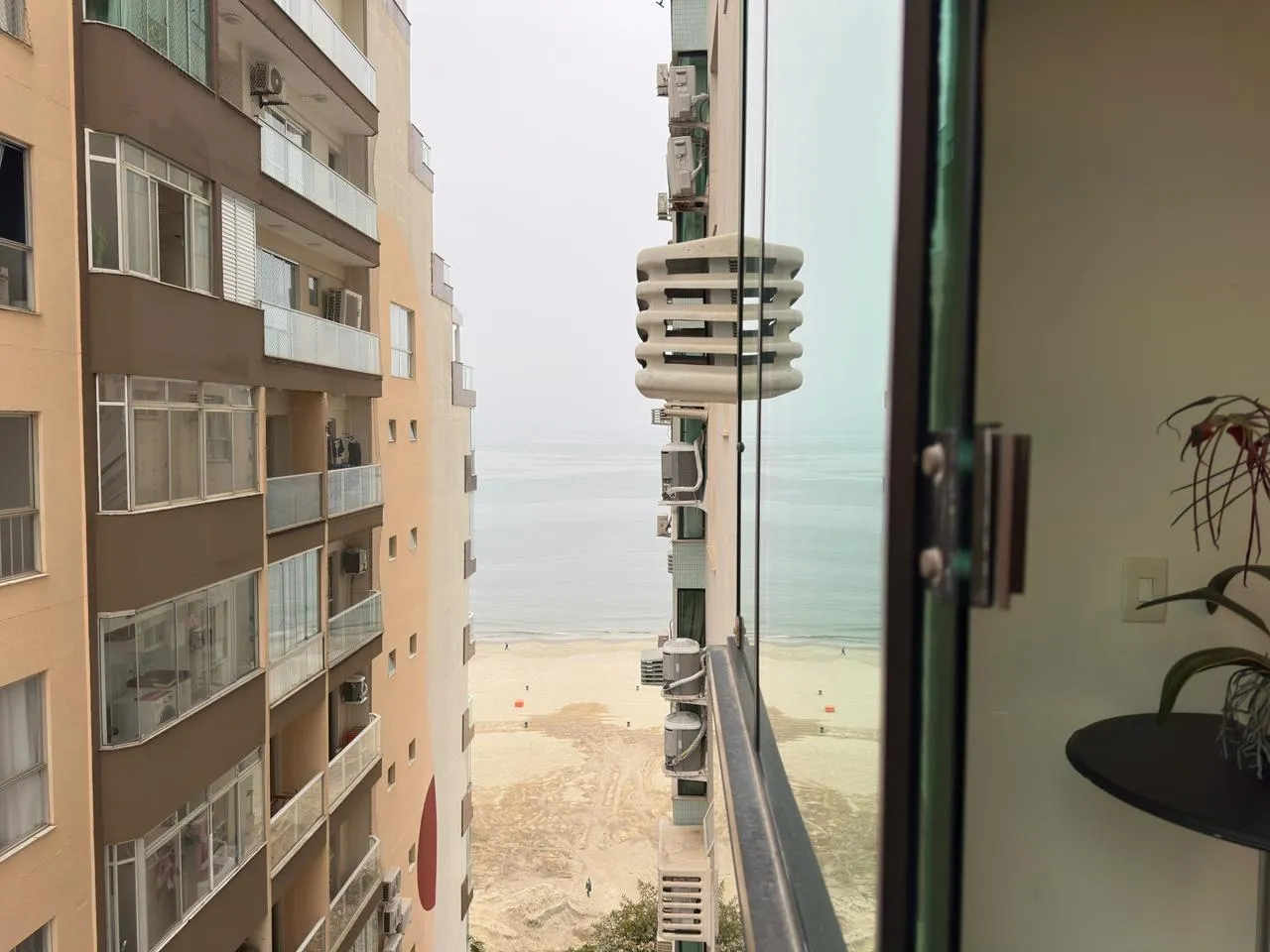 Imagem Apartamento com vista para o mar à venda com 120m2 por R$ 2.440.000,00