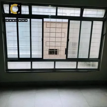 Imagem Casa incrível com 3 dormitórios na Encruzilhada em Santos!!!! OPORTUNIDADE!