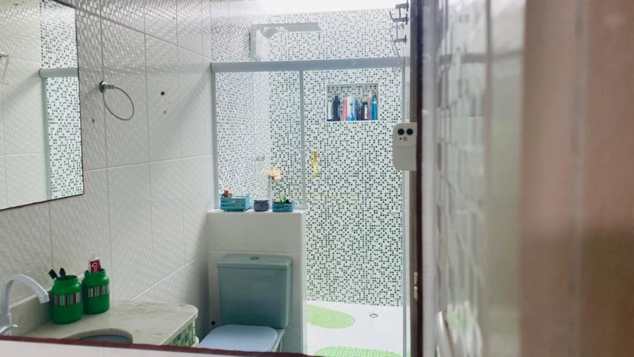 Imagem CASA RESIDENCIAL em GUARATUBA - PR, Centro