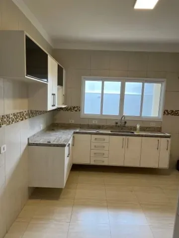 Imagem Casa no Condomínio Lago da Serra, ao lado do lago no centro da cidade de Araçoiaba da Serra