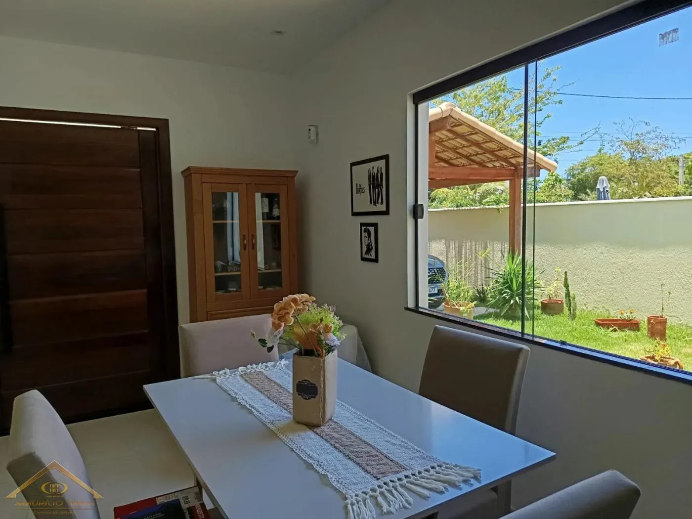 Imagem Casa para Venda em Armação dos Búzios / RJ no bairro Caravelas
