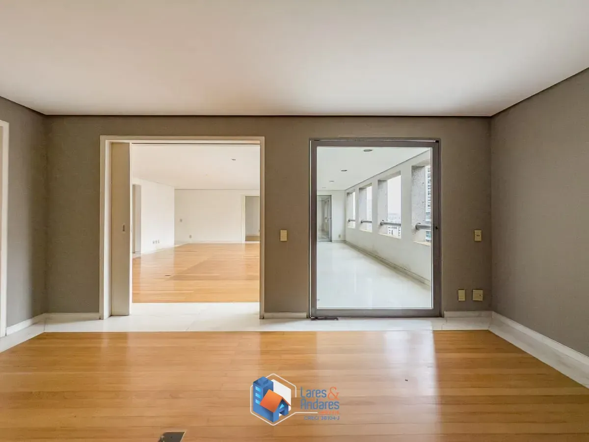 Imagem Apartamento para venda em Jardim Londrina com 4 quartos, sendo 2 suítes, 277m²
