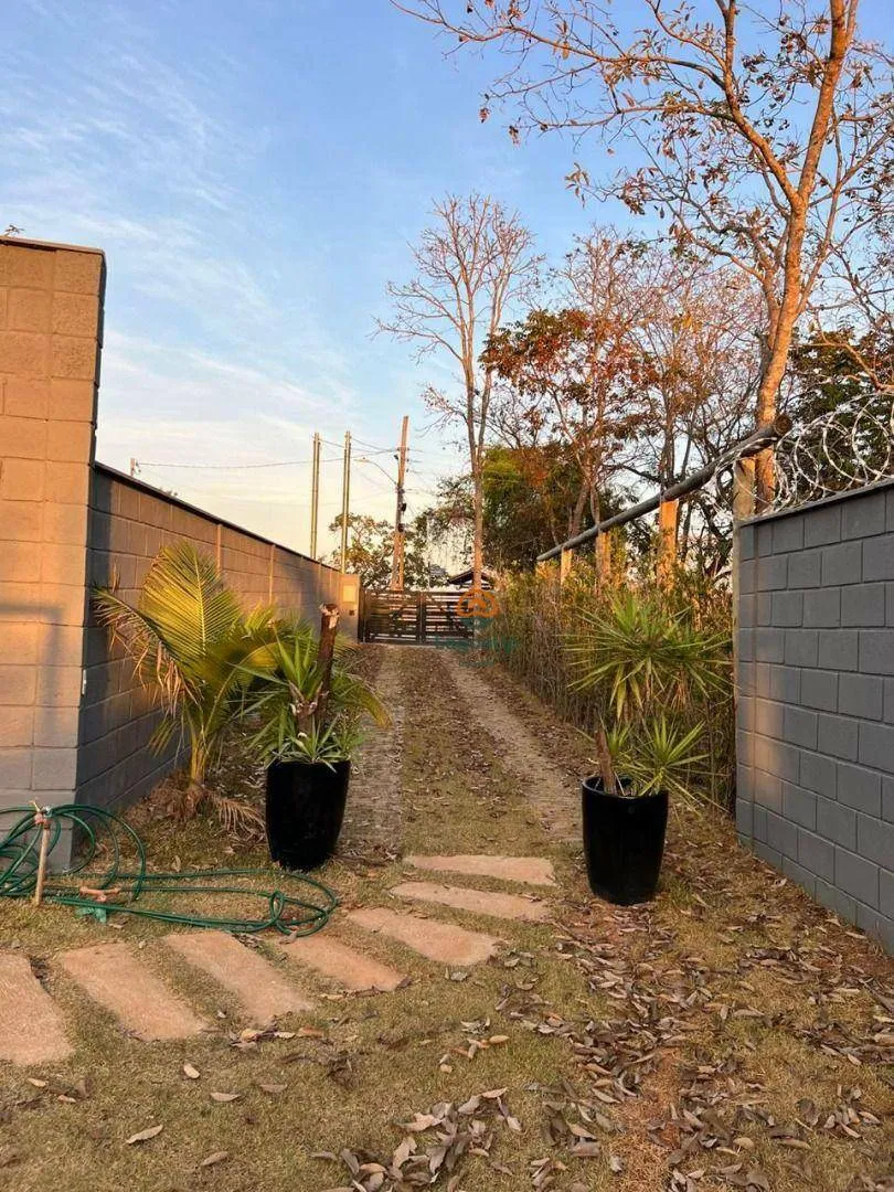 Imagem Casa com 3 dormitórios à venda, 640 m² por R$ 1.300.000 - Condomínio Estância das Petúnias - Lagoa Santa/MG
