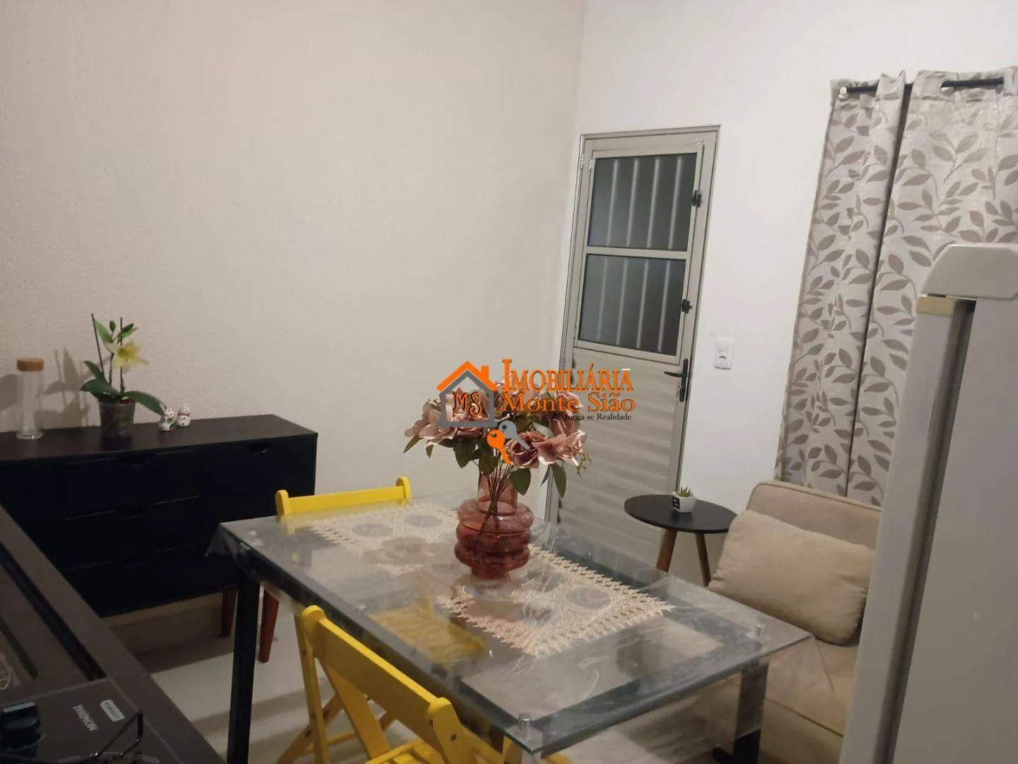 Foto do imóvel Casa com 1 dormitório para alugar, 50 m² por R$ 2.000,00/mês - Jardim Santa Mena - Guarulhos/SP