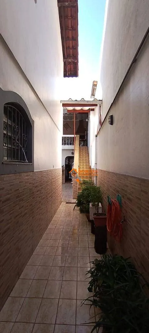 Imagem Sobrado com 3 dormitórios à venda, 170 m² por R$ 950.000,00 - Jardim Pinhal - Guarulhos/SP