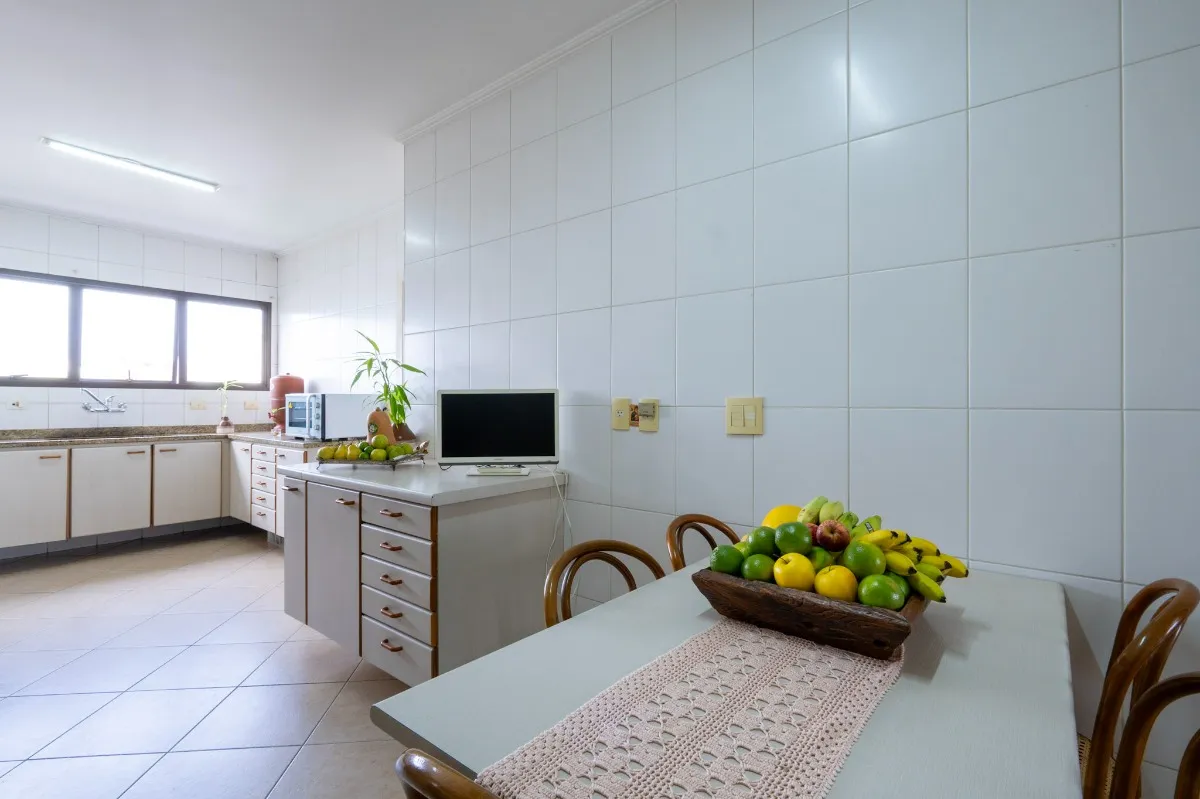 Imagem Apartamento para venda em Vila Andrade com 4 quartos, sendo 3 suítes, 200m2