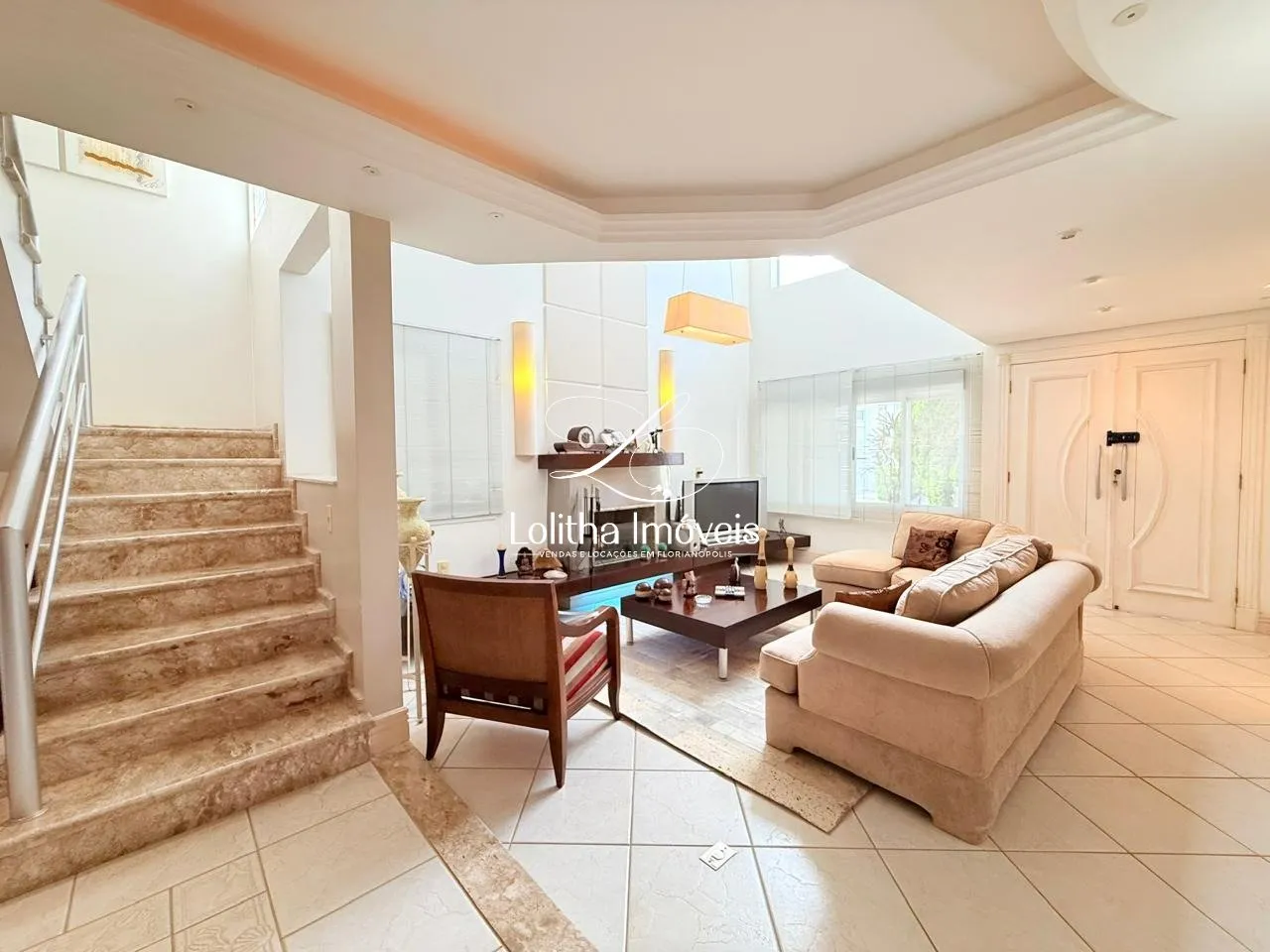 Imagem Casa à venda em Jurerê Internacional com 4 Suítes - Florianópolis/SC