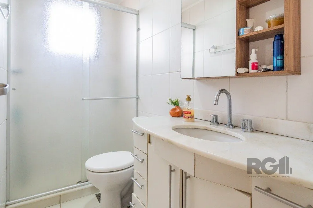Imagem Cobertura Horizontal, 3 quartos, 1 suite, piscina, condominio com infra, 2 vagas - Bairro Tristeza