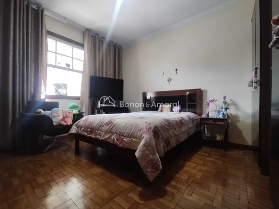 Imagem Casa à venda no Bairro Vila Nogueira, Campinas/SP, em localização tranquila e segura, a apenas um...