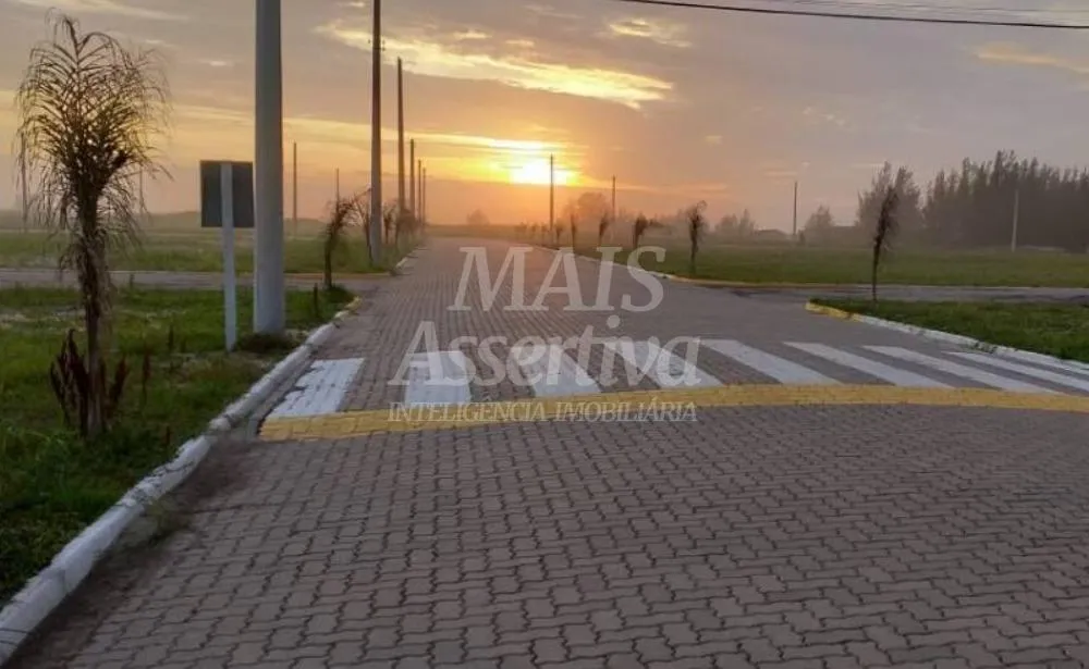 Imagem Ótimo terreno em Loteamento à venda no Balneário Bom Jesus em Arroio do Sal - A beira-mar