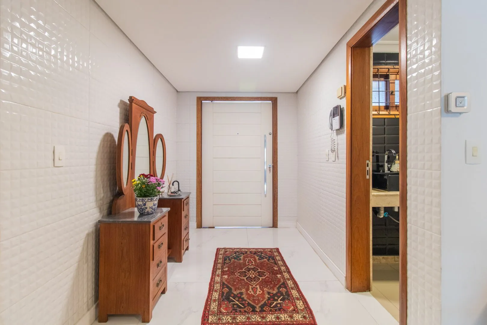 Imagem Casa para Venda - 410m², 3 dormitórios, sendo 3 suites, 2 vagas - Ipanema