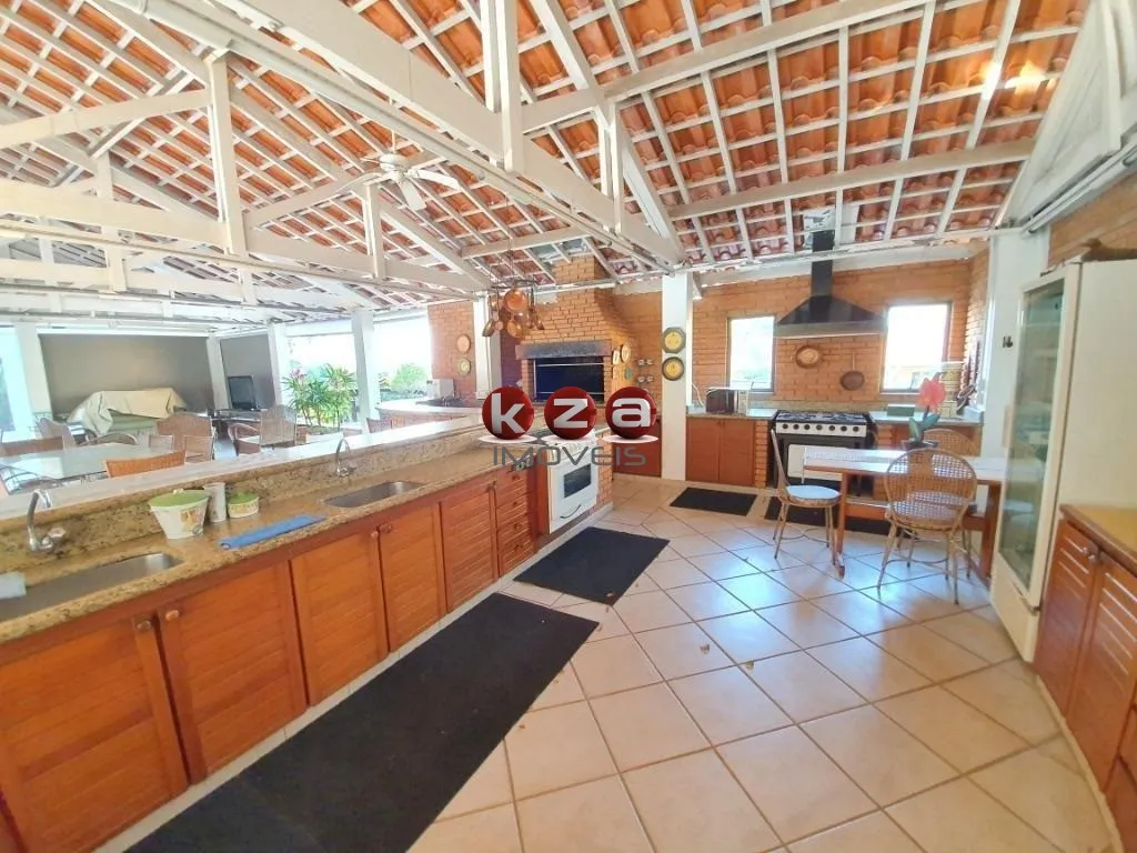 Imagem Chácara de Luxo à Venda em Valinhos-SP 2 quartos, 2 salas, 7 banheiros, 50 vagas de garagem 400m² de área Imperdível!