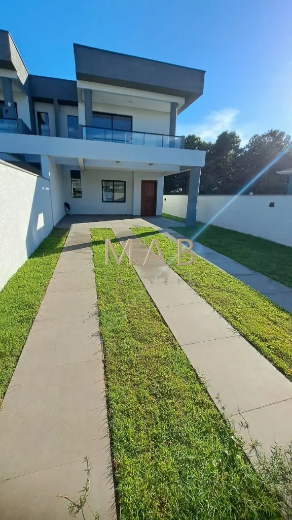 Imagem Casa Geminada de Alto Padrão à Venda em Ótima Localização na Praia de Ingleses - Florianópolis/SC!