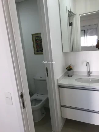 Imagem Venda de Apartamento na Vila Andrade: 1 Quarto, 2 Salas, 1 Banheiro, 1 Vaga de Garagem, 38m² - São Paulo-SP