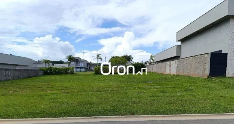 Imagem Terreno à venda, 360 m² por R$ 368.000,00 - Jardins Bolonha - Senador Canedo/GO