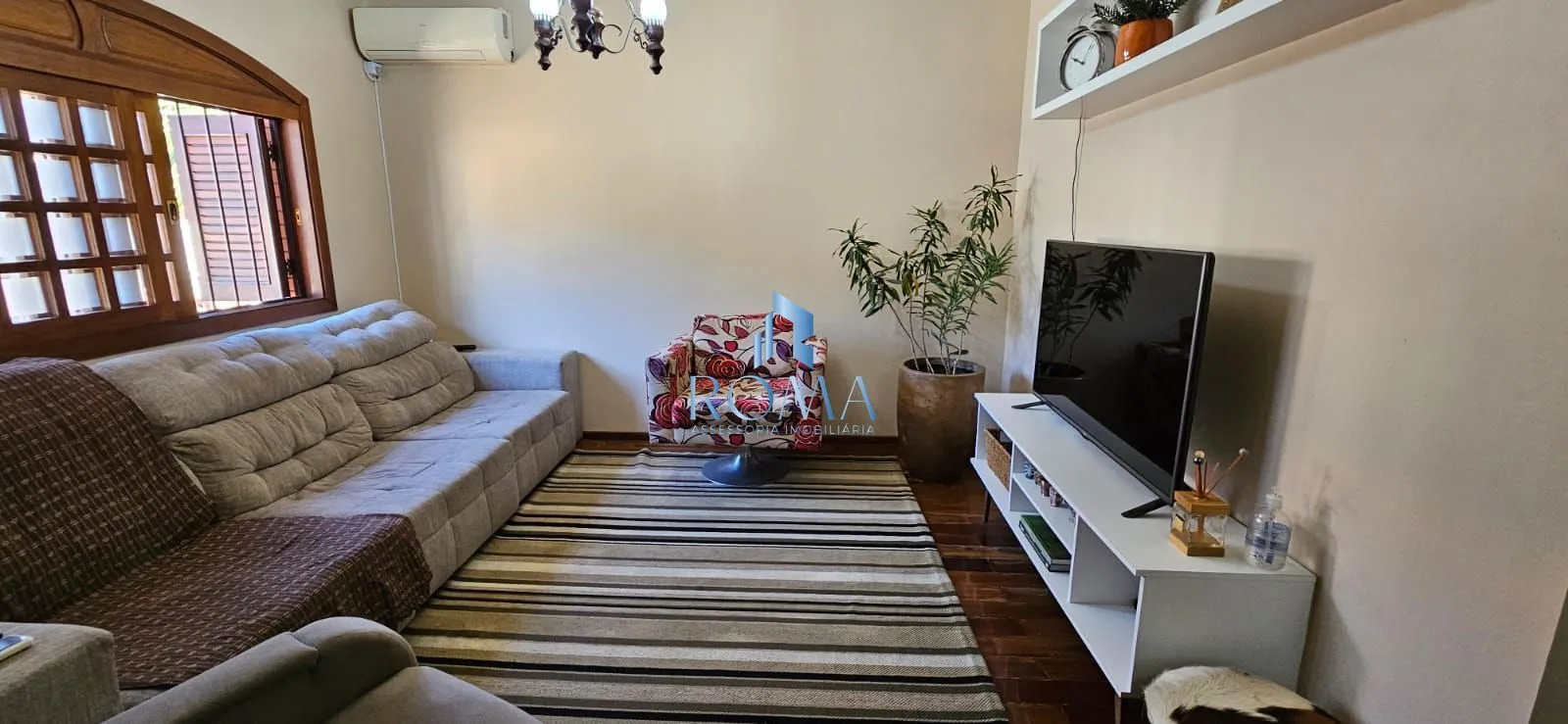Imagem Casa de 3 dormitórios na Avenida Medianeira!