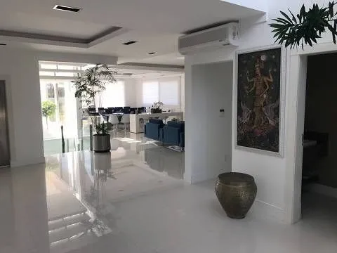 Imagem Casa com 6 dormitórios, 1000 m² - Jurerê Internacional - Florianópolis/SC