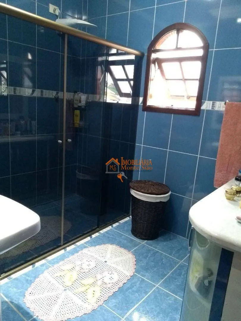 Imagem Sobrado com 3 dormitórios à venda, 270 m² por R$ 954.000,00 - Vila Hulda - Guarulhos/SP